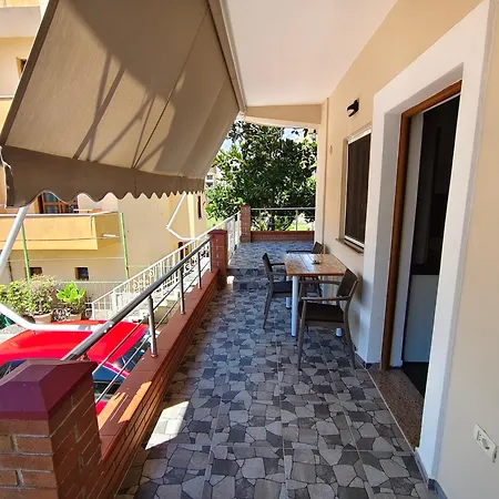 Aparthotel Yana *